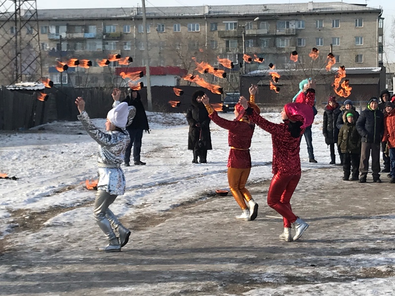 Депутат Катушев и жители Черновского района, провожая зиму, сделали массовое селфи