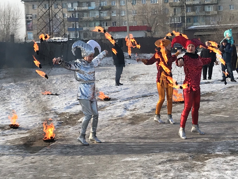 Депутат Катушев и жители Черновского района, провожая зиму, сделали массовое селфи