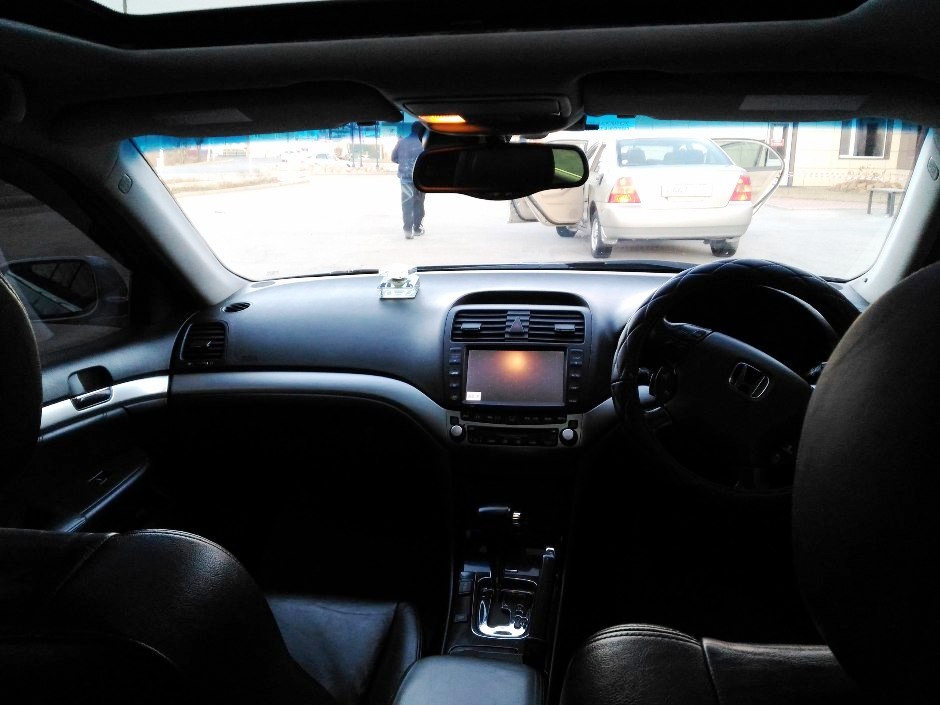 Honda Inspire: комфортный авто за 500 тысяч