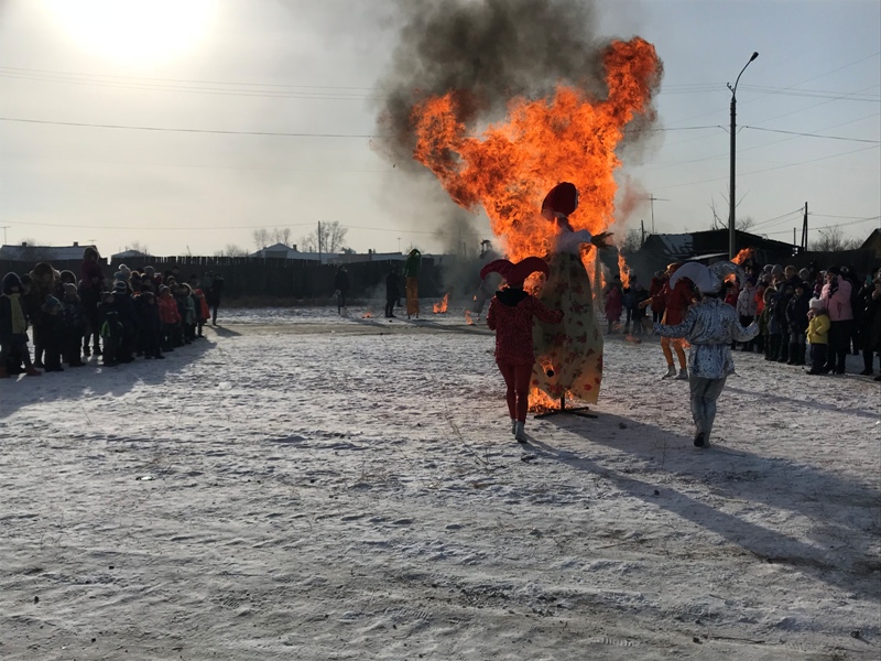 Депутат Катушев и жители Черновского района, провожая зиму, сделали массовое селфи