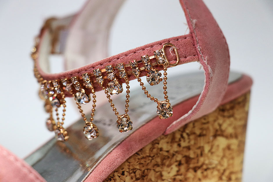 А давайте сходим в... торговый центр «Ся-Ян»