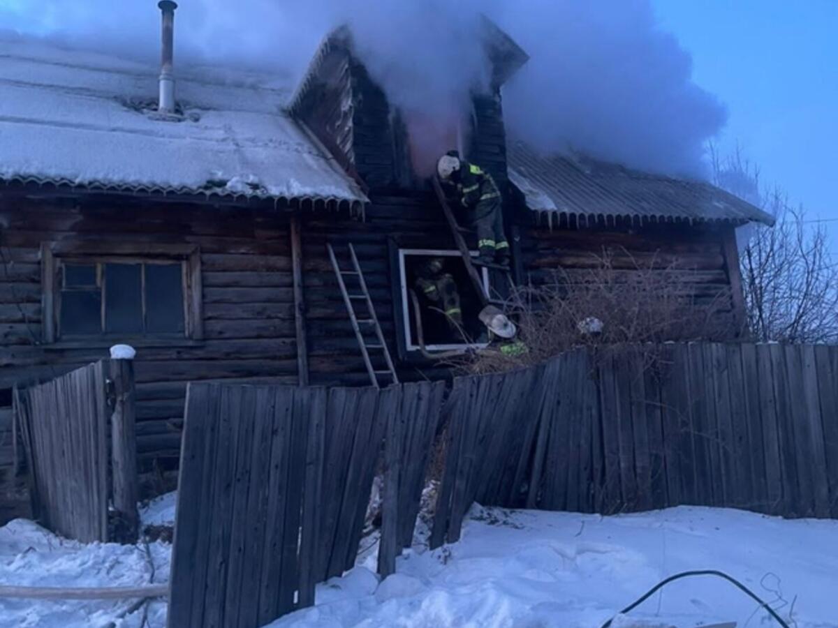 Две женщины погибли при пожаре жилого дома в Забайкалье