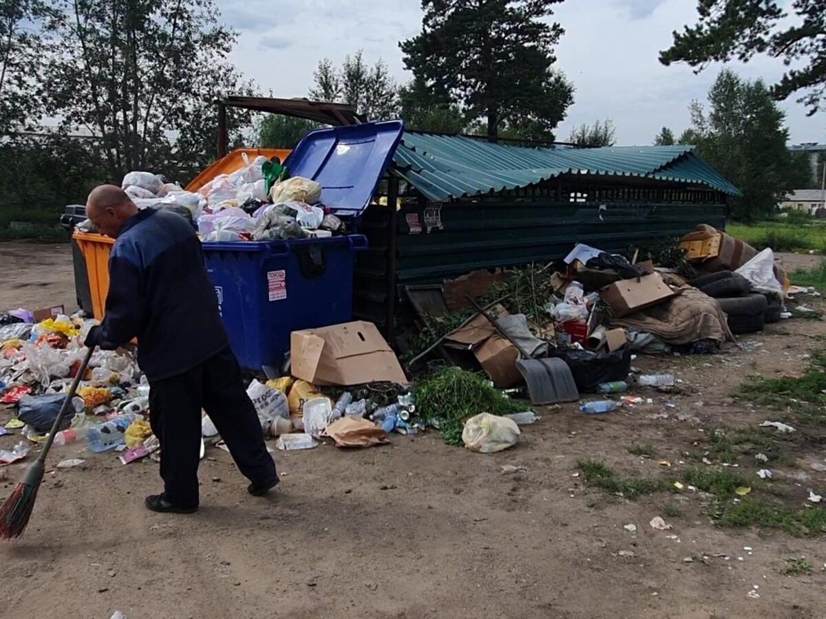 Олерон не вывозит»: посёлок Холбон освободится от мусора после починки  мусоровозов