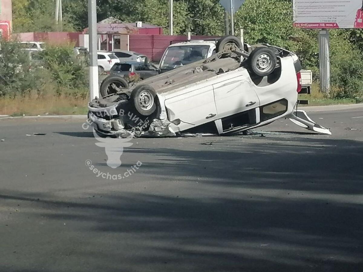 Тройное ДТП произошло на Агинском тракте в городе Чите