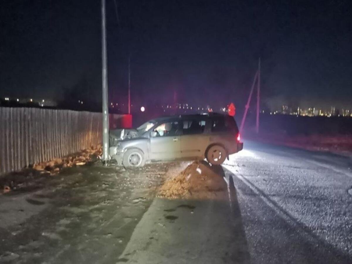 Подросток пострадал в ДТП с Nissan Armada и электроопорой в Чите