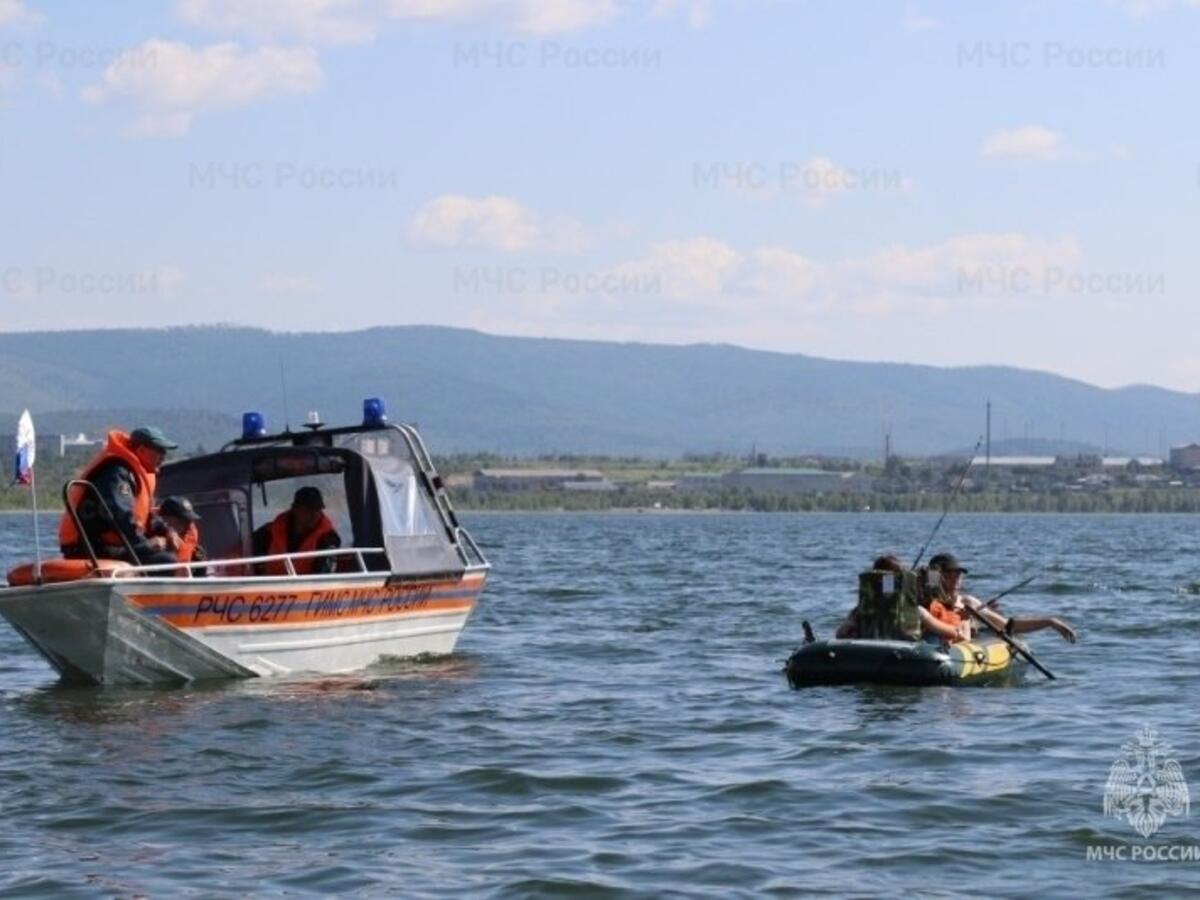 На озерах под Читой разрешена рыбалка с лодок