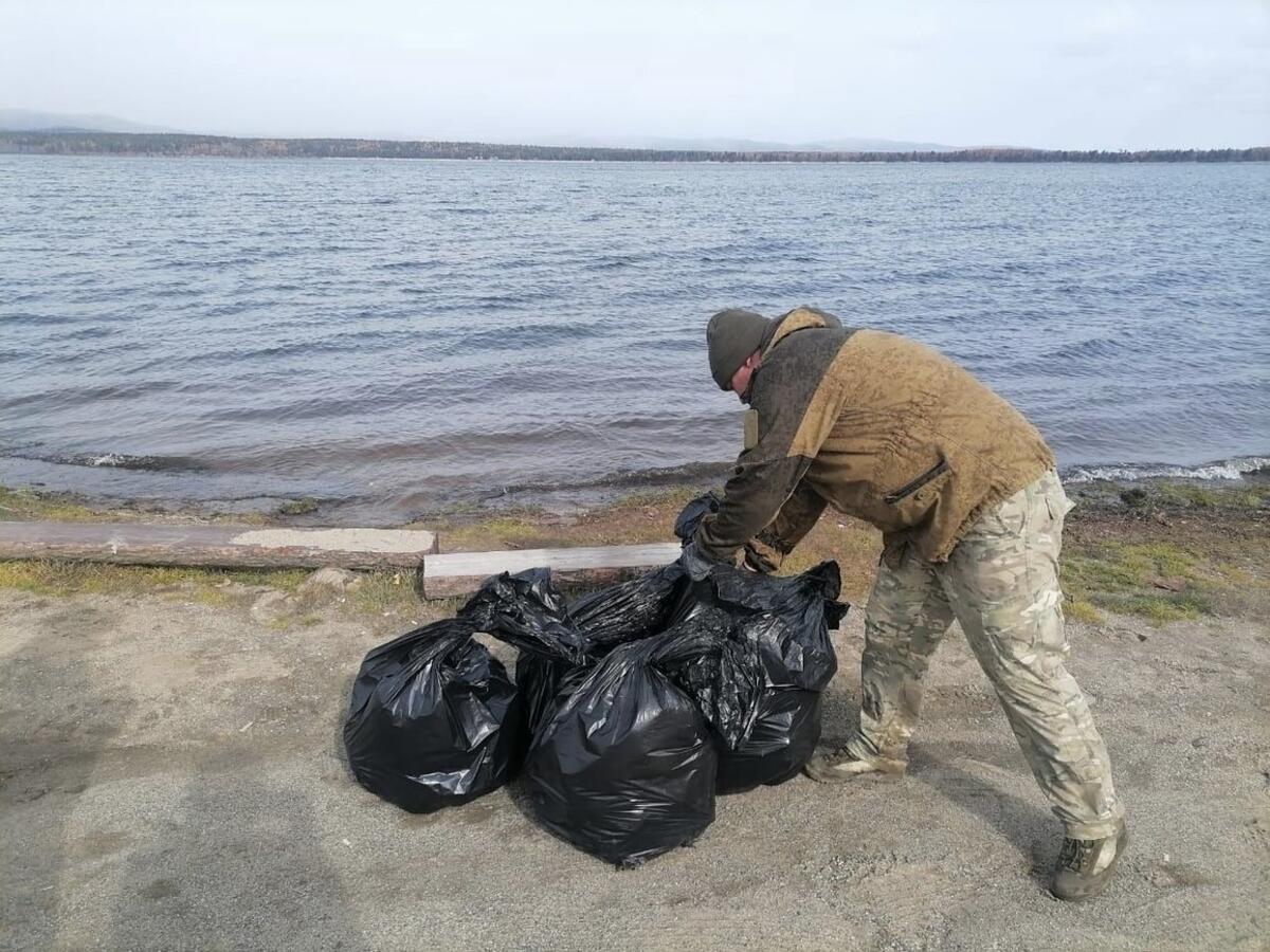 В Забайкалье от мусора очистили берег Арея