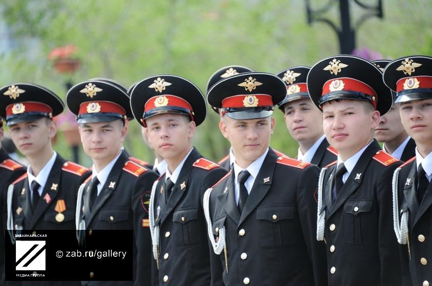 Читинское суворовское военное. Читинское СВУ. Суворовское училище Чита. Читинское Суворовское военное училище. Форма Суворовского училища Чита.