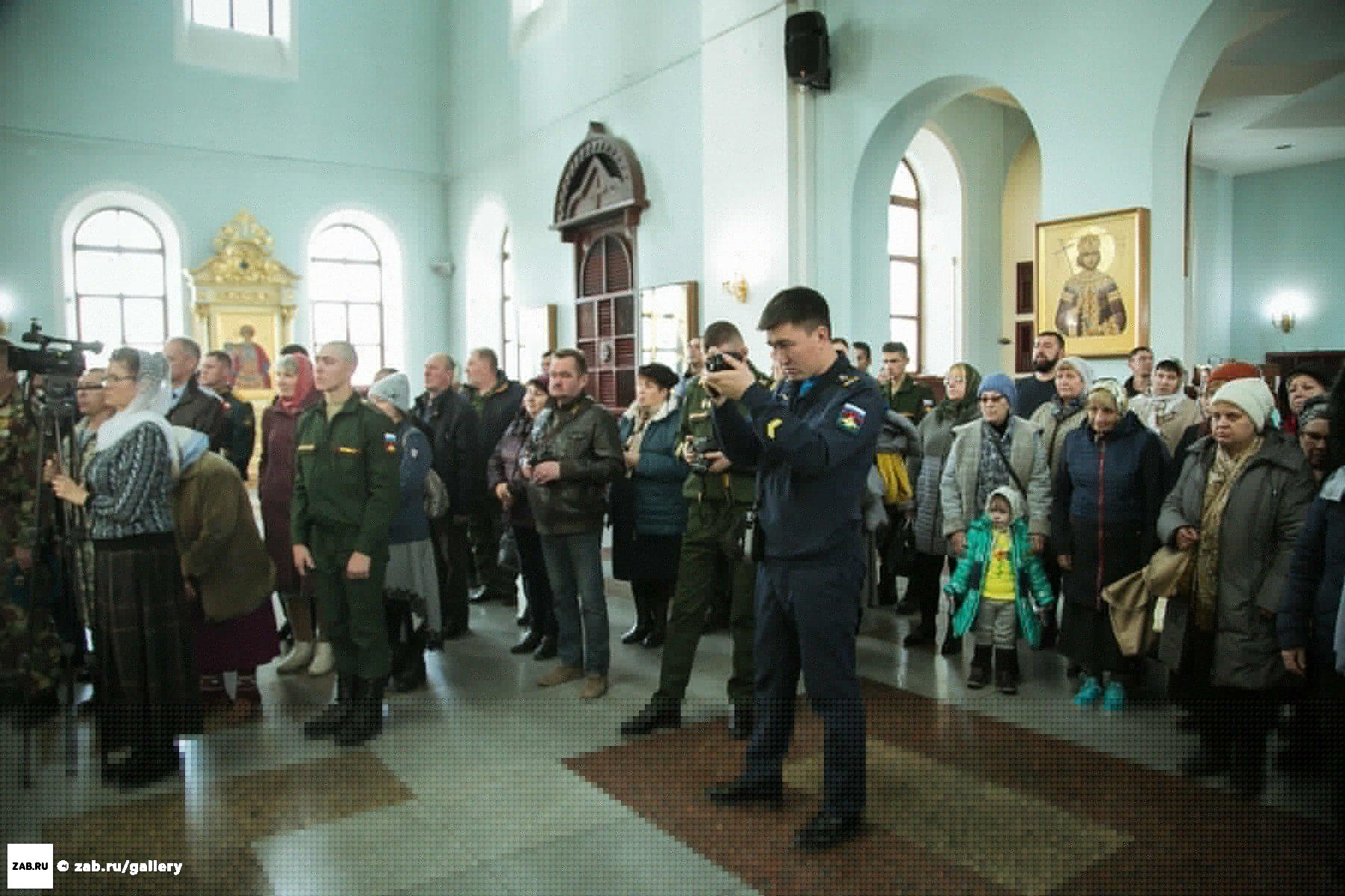 Молебен в храме Вооруженных с л