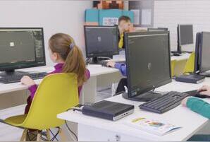 Школа программирования KIBERone приглашает детей на бесплатное занятие