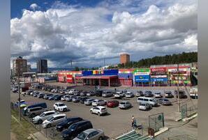 В ТЦ «Лето» началась подготовка к новогодним праздникам