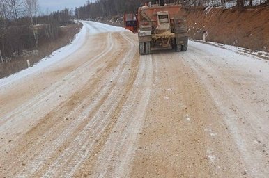 В четырех округах Забайкалья дороги чистят от снега