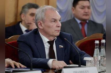 «Выкинули на улицу»: как депутат добился отставки некомпетентного чиновника