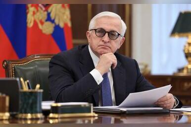 Путин назначил Шохина бизнес-омбудсменом