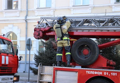 Масштабные пожарно-тактические учения в штабе армии в Чите