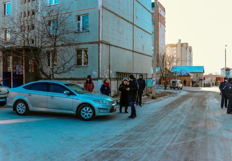 Возможно, бомба. В центре Читы оцепили дом – фото ZAB.RU