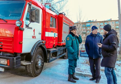 Возможно, бомба. В центре Читы оцепили дом – фото ZAB.RU