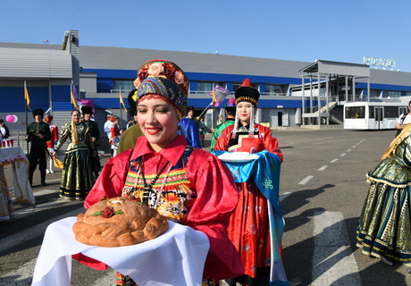 Прилетели гости кинофестиваля