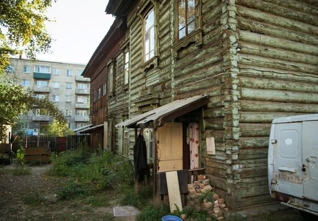 Ветхое. В самом центре Читы на улице Ленина