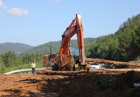 Обрушившийся на дорогу под Читой сель