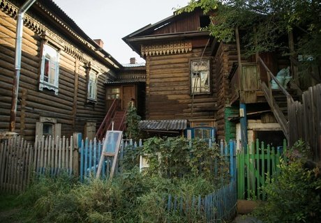 Ветхое. В самом центре Читы на улице Ленина