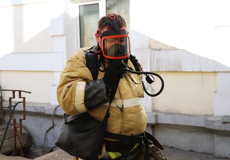 Масштабные пожарно-тактические учения в штабе армии в Чите