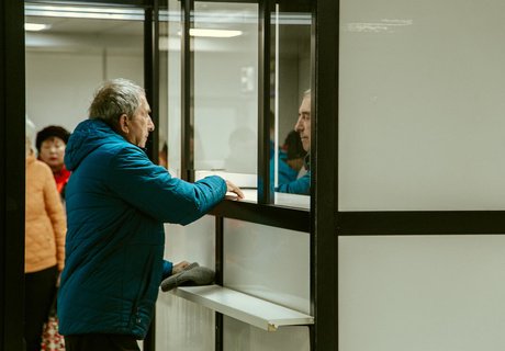 «Х-Скан» и кинологи – как проверяют туристов в аэропорту Читы