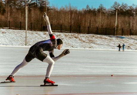 Этап первенства ДФО по конькобежному спорту стартовал в Чите - фото ZAB.RU