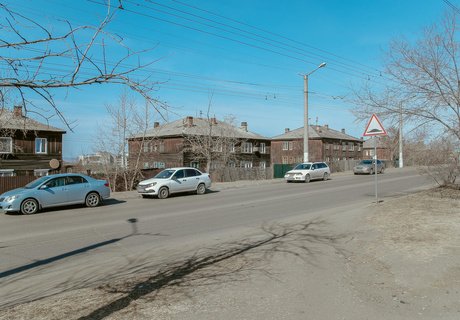 Первоапрельские карантинно-каникулярные виды Читы. День третий: людей стало меньше, машин - больше