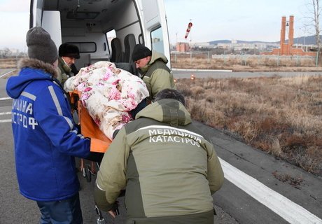 Автокатастрофа: Вертолет доставил в Читу пострадавших в ДТП под Агинском