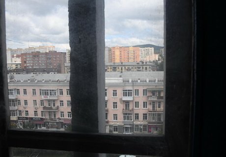 Дожди затопили мастерскую заслуженного художника