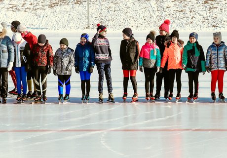 Этап первенства ДФО по конькобежному спорту стартовал в Чите - фото ZAB.RU