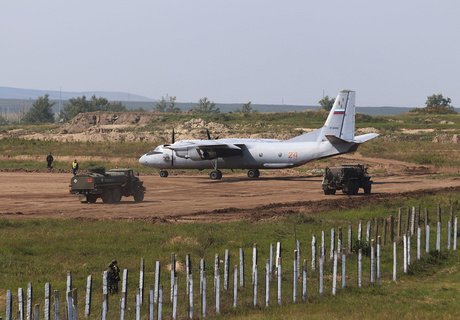 Взлеты и посадки транспортников на грунтовую ВПП в Забайкалье