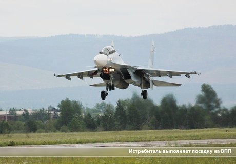 Как готовят истребители Су-30СМ к полетам