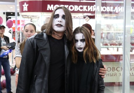 Шоу "Cosplay Party" в ТРЦ "Макси"