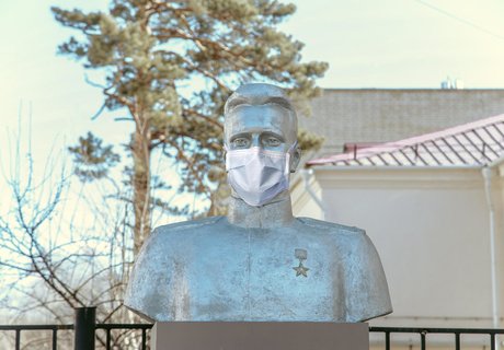 Памятники Читы защитились от коронавируса