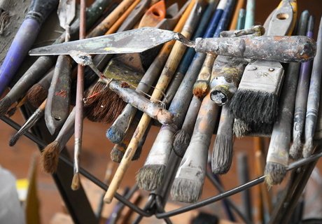 Дожди затопили мастерскую заслуженного художника