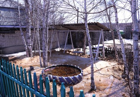 Освободившийся ото льда дачный «Авиатор»