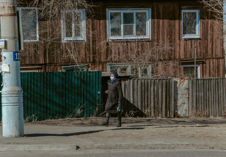 Первоапрельские карантинно-каникулярные виды Читы. День третий: людей стало меньше, машин - больше