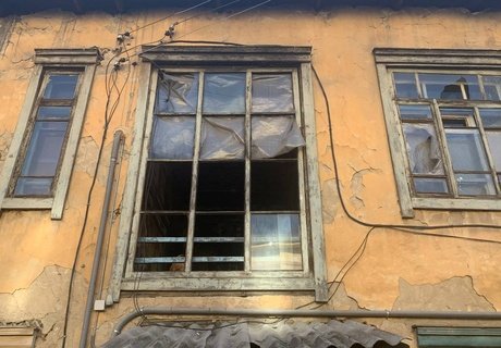 История и разруха: символы прошлого среди аварийного жилья