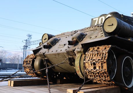 Встреча лаосских Т-34 в Чите