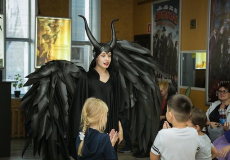 Уже на экранах: премьера «Малефисента: владычица тьмы» прошла при поддержке ZAB.RU