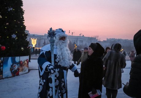 Хрупкая красота - ледовый городок открыли на площади Читы