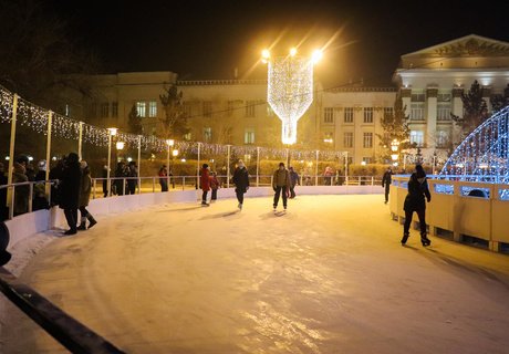 В Чите открыли самый большой «зимний» фонтан на Дальнем Востоке