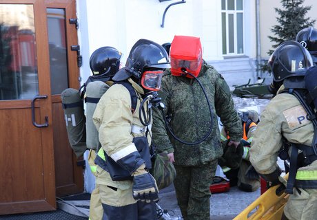 Масштабные пожарно-тактические учения в штабе армии в Чите