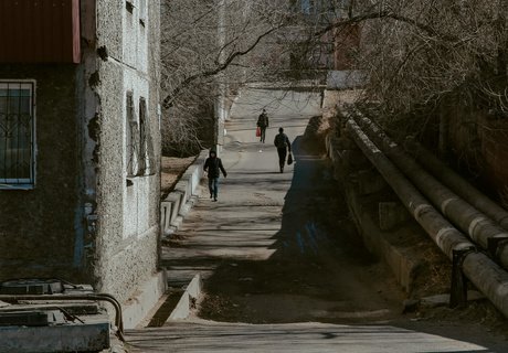 Первоапрельские карантинно-каникулярные виды Читы. День третий: людей стало меньше, машин - больше
