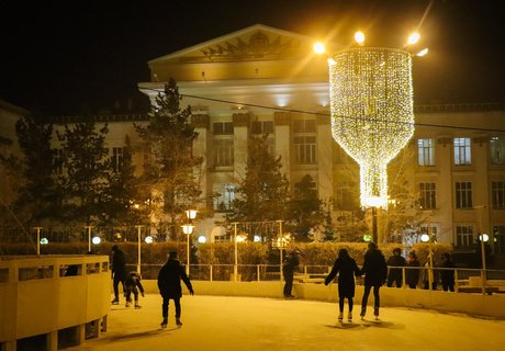 В Чите открыли самый большой «зимний» фонтан на Дальнем Востоке