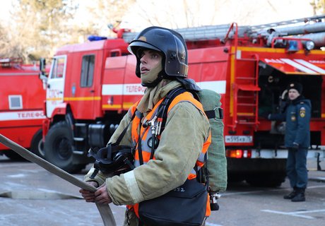 Масштабные пожарно-тактические учения в штабе армии в Чите