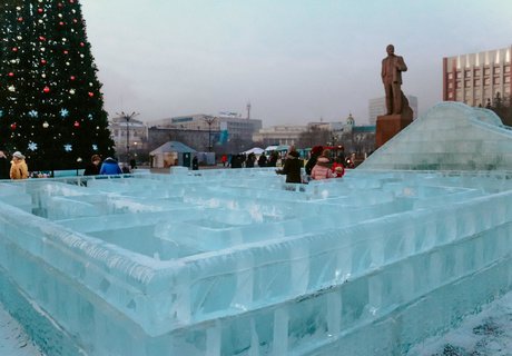 Хрупкая красота - ледовый городок открыли на площади Читы