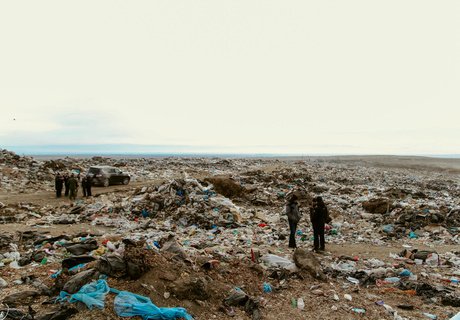 Фоторепортаж: Городская свалка Читы стала пожарищем и местом ЧС